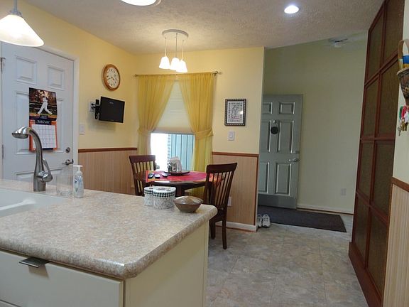 5th image of 3932 S Emilie Ct