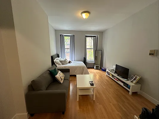 Rented by Living New York | media 6