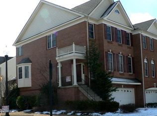 25378 Whippoorwill Ter, Chantilly, VA 20152