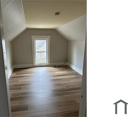 5th image of 35 Spring St #1