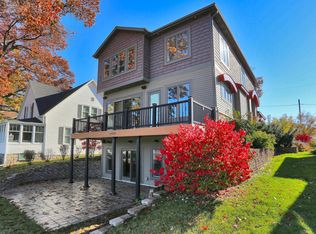 15936 Beach Dr, Spring Lake, MI 49456