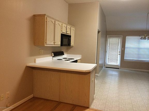 5th image of 5525 Alexandria Ln