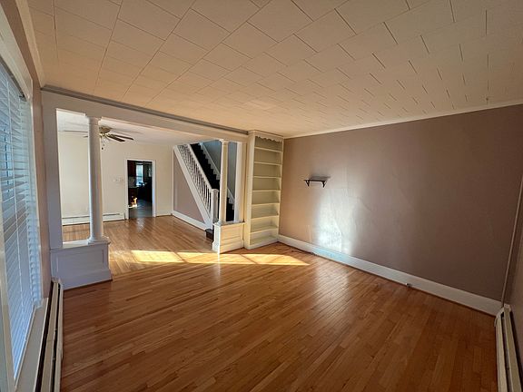 2nd image of 112 E Houston Ave