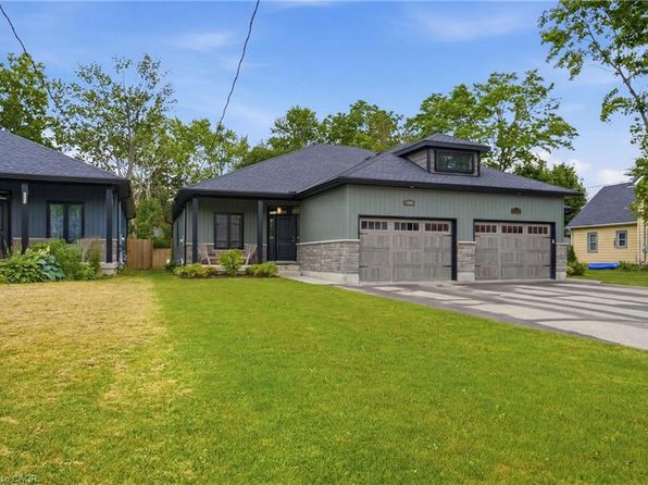 1055 Bay St, Norfolk County, ON N0E 1M0