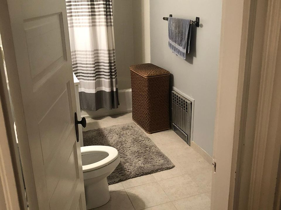 2nd image of 8 Downing Ave