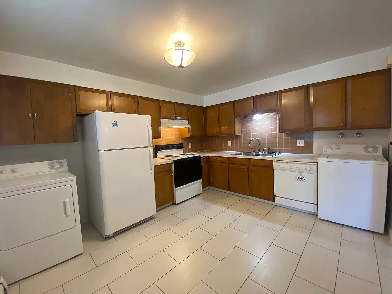 2 bed, $1,395 — Photo 3