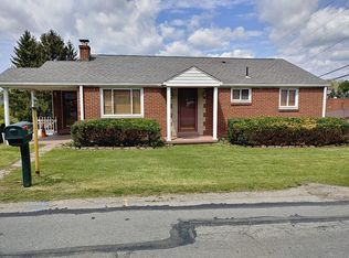90 N Thompson Ln, North Huntingdon, PA 15642
