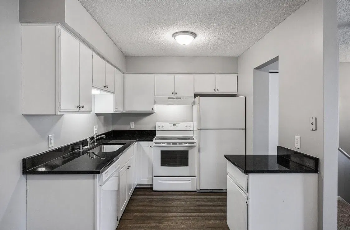 3 bed, 1507 sqft, $2,150 — Photo 2
