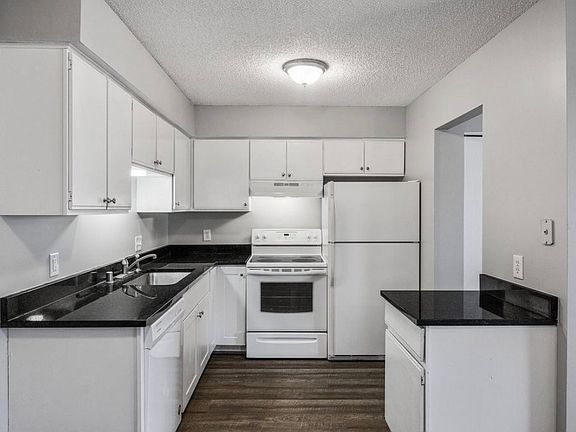 2nd image of 4422 Cinnamon Ridge Trl