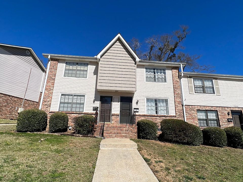 Front of townhome.