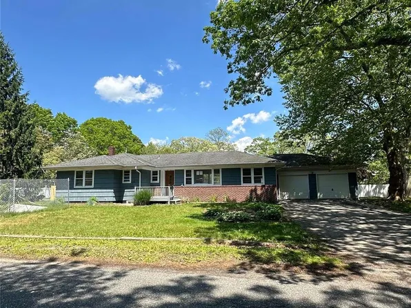 66 Forrest Avenue, Shirley, NY 11967