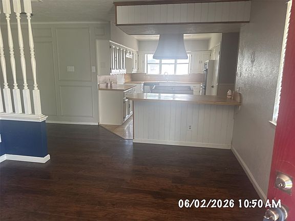 3rd image of 4111 Mehalia Dr