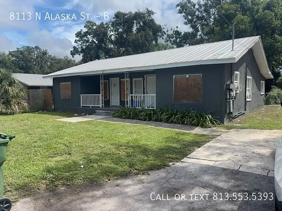 Charming 3-Bedroom Apartment in Tampa All Utilities Included, Near Top Attractions! — Photo 2