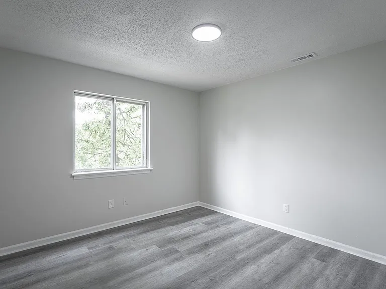 833 Sylvan Dr — Photo 19
