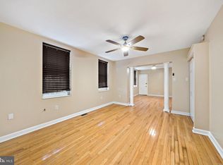 926 E Passyunk Ave FLOOR 1, Philadelphia, PA 19147