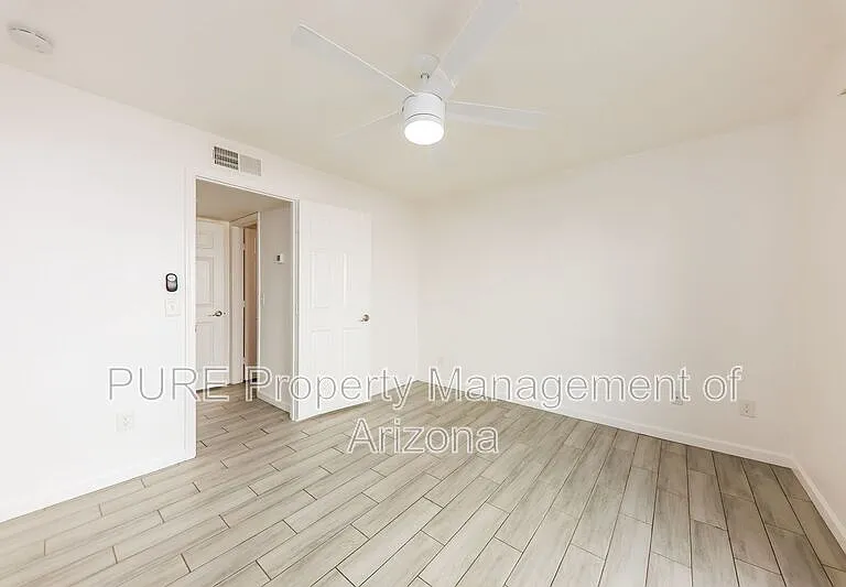 8842 N 8th St #103 — Photo 8