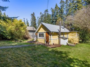 6148 Aldergrove Dr, Comox Valley, BC V9J 1V7