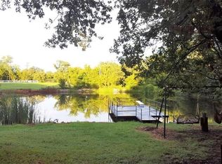 301 Glenwood St, Bowie, TX 76230