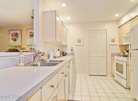 3rd image of 728 N Gary Ave Unit 112