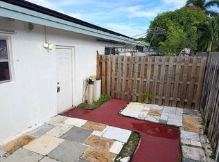 6911 NW 82nd Ct #2, Fort Lauderdale, FL 33321