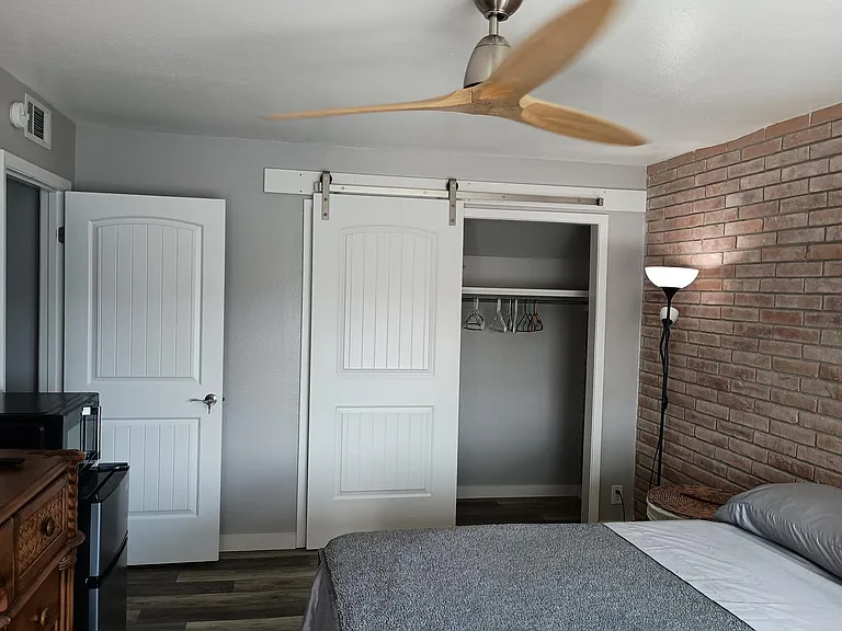 Bedroom #1 Large closet w shelves.