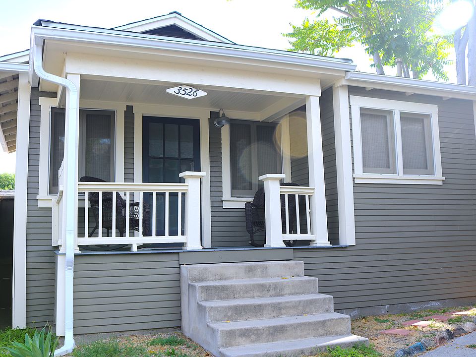 FRONT OF THE HOUSE