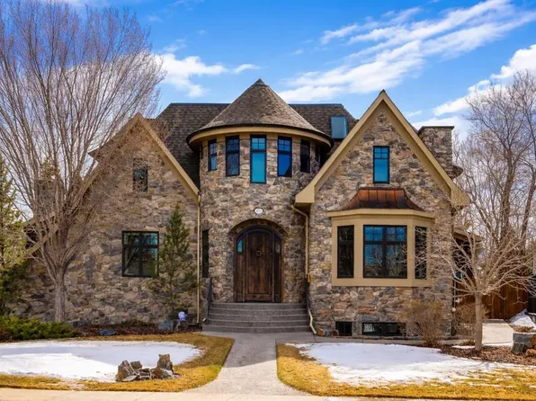 623 N Madison Ave SW, Calgary, AB T2S 1J9