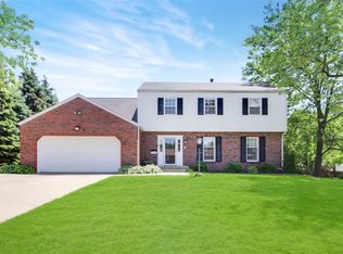 1104 W Pembrook Dr, Peoria, IL