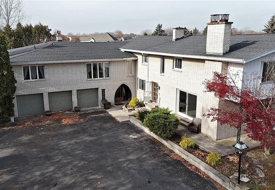 7288 Shawnee Rd North Tonawanda NY Zillow