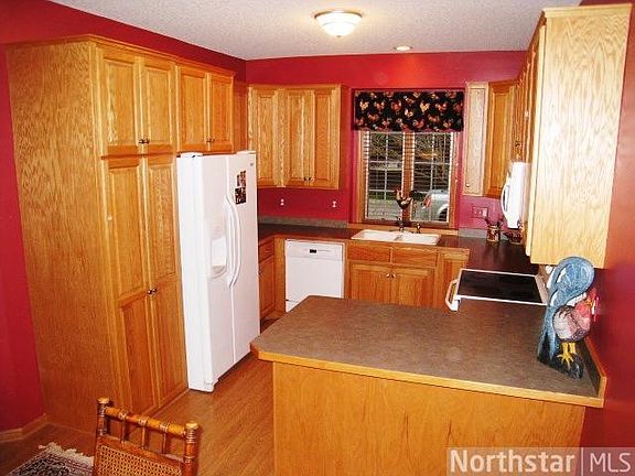 4th image of 5676 Aspen Ln