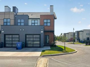 83 Aquitania Cir W #4, Lethbridge, AB T1J 5M5