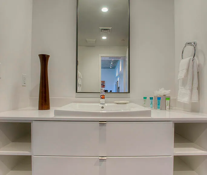 100 W Portland St #506 — Photo 12