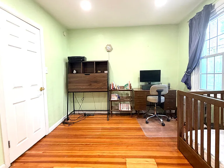 427 Naomi St — Photo 14