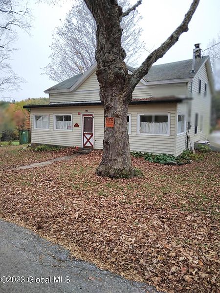 3rd image of 415 Maybie Road