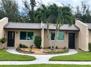 224 Lake Meryl Dr, West Palm Beach, FL 33411