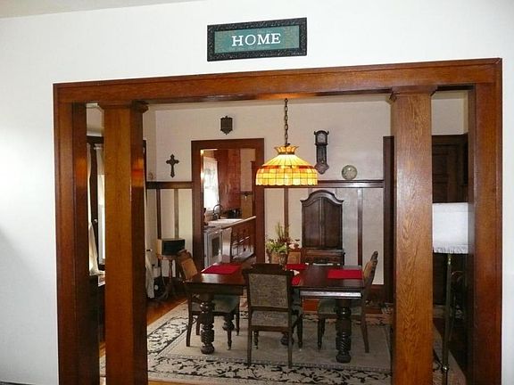 3rd image of 68848 1st St