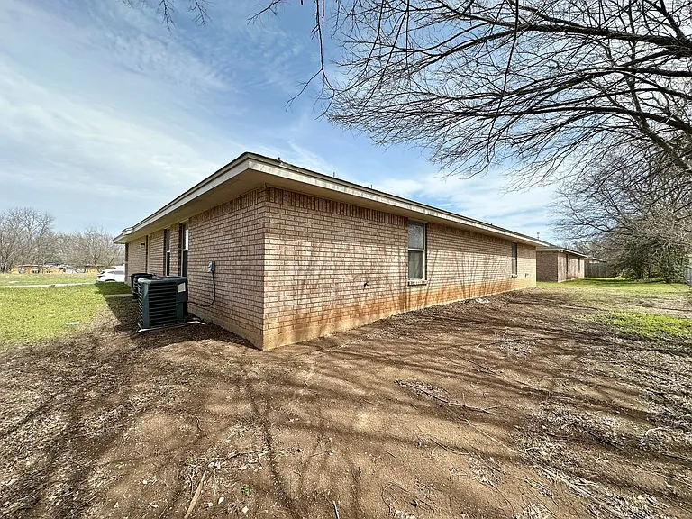 214 Dale Earnhardt Dr — Photo 23