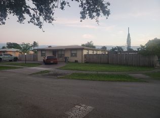 3870 SW 31st Ct, Hollywood, FL 33023