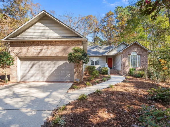 768 Troon Cir, Sanford, NC 27332