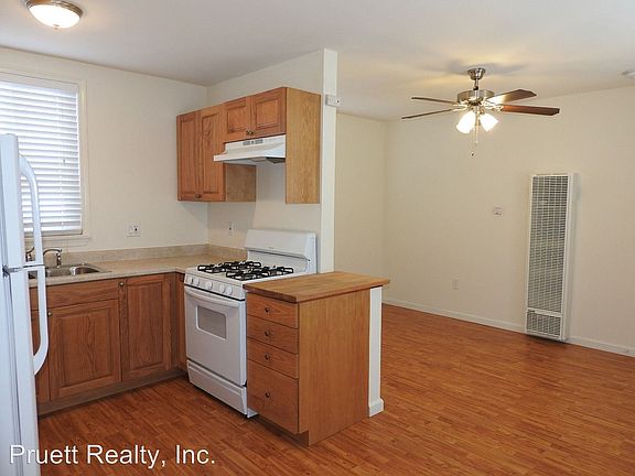3rd image of 2142 Abbott St