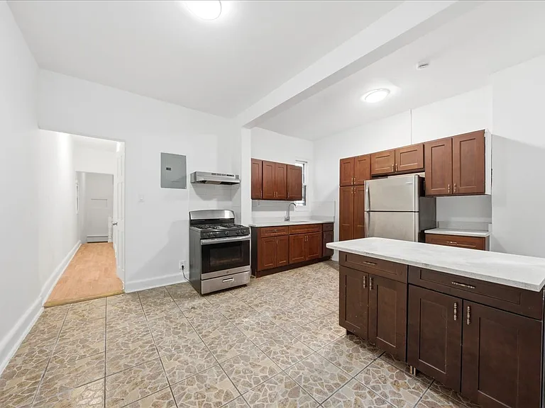 1307 College Ave #2 — Photo 12