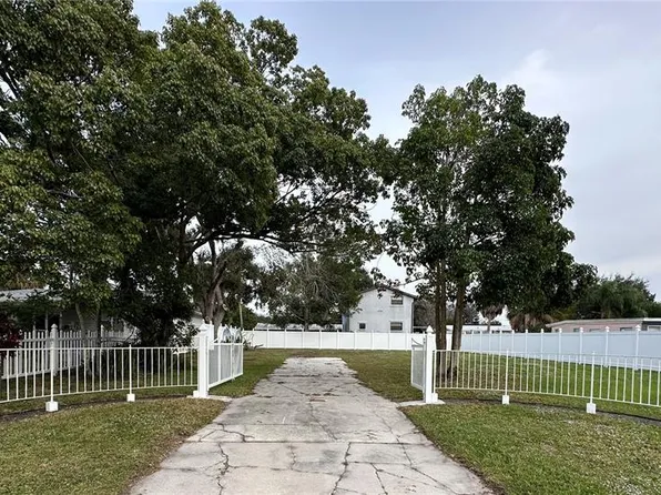 214 Ravenna St N #5, Nokomis, FL 34275
