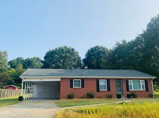 3341 Old Hollow Rd, Walkertown, NC 27051
