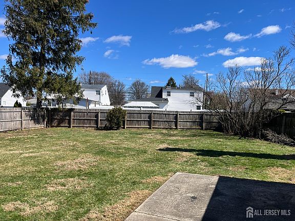 4th image of 4 Rodney Rd