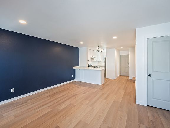 2nd image of 1107 Westwood Ave #2