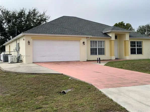 830 NE 10th St, Cape Coral, FL 33909