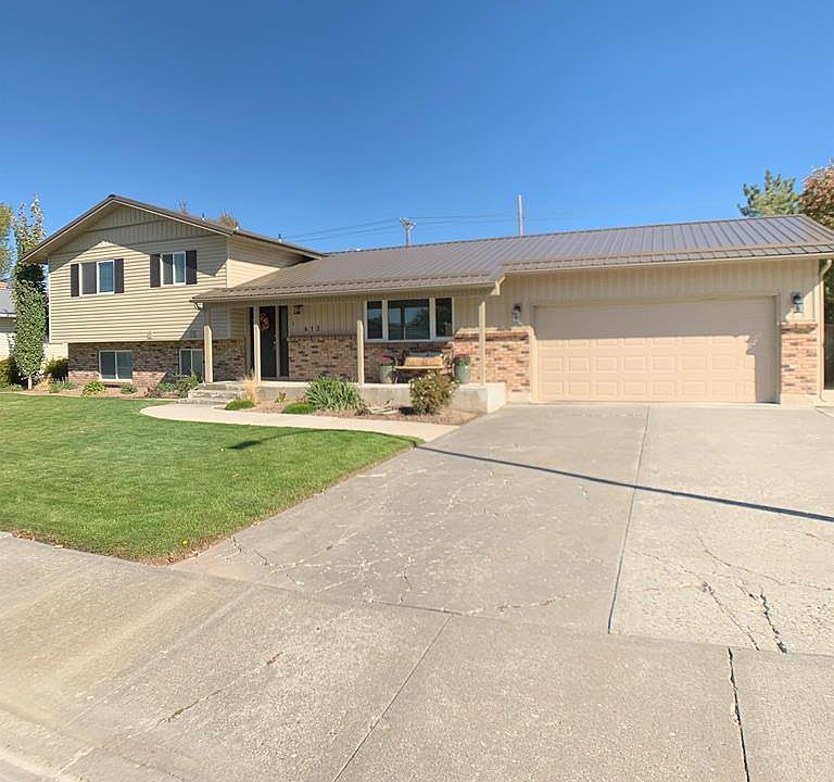 1st image of 612 Reagan Ave
