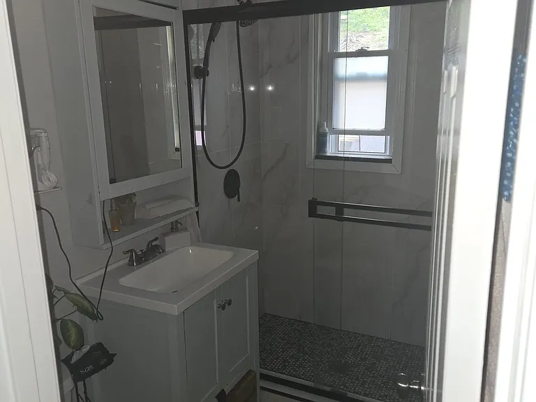 16003 Carroll Ave — Photo 6