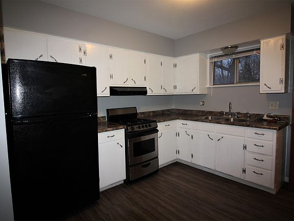 5th image of 2311 N River Blvd