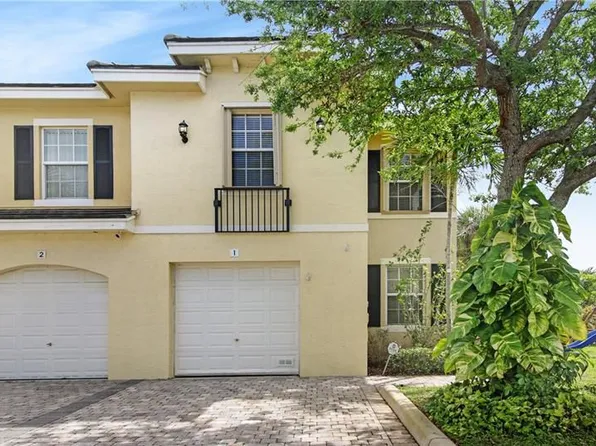 1 Largo Way, Boynton Beach, FL 33426